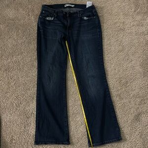 515 Bootcut size 12